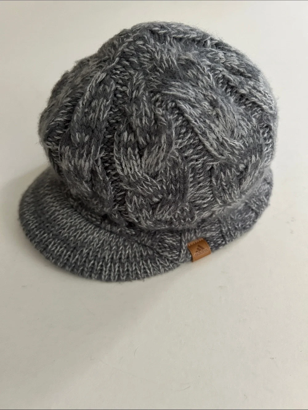 ADIDAS OSFM Heather Gray Cable Knit Beanie Leather Logo Fleece Lined Visor